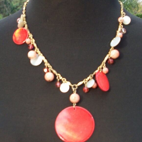 Cache Necklace OPALESSENCE Disc Stones Beads Gold Chain Adjustable New NWT $58 - Picture 2 of 5
